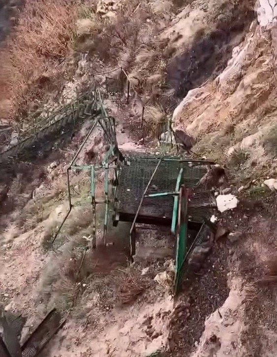 Лестница к гроту Дианы на Фиоленте снова обвалилась