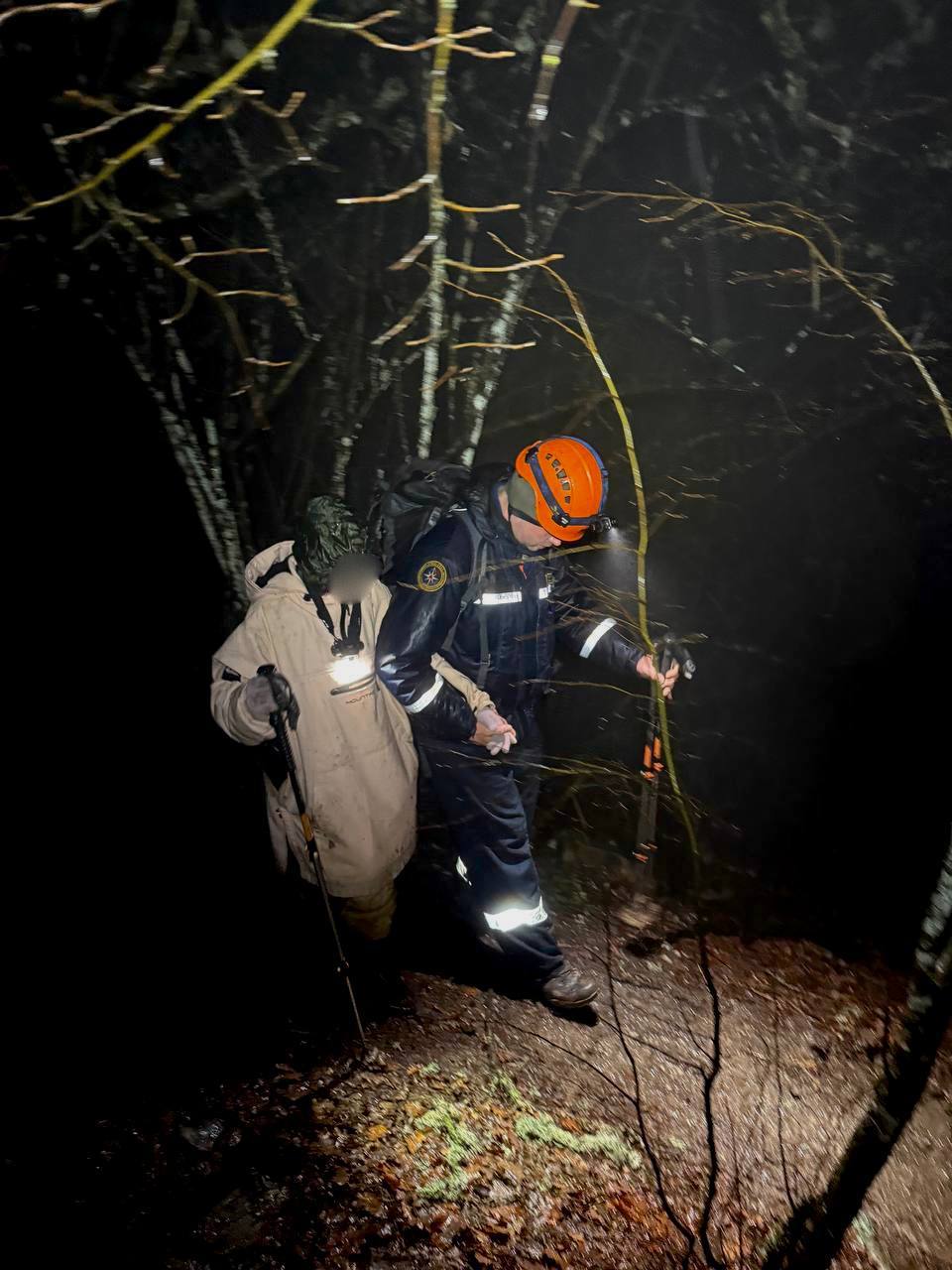 В Крыму успешно завершена операция по спасению заблудившихся туристов