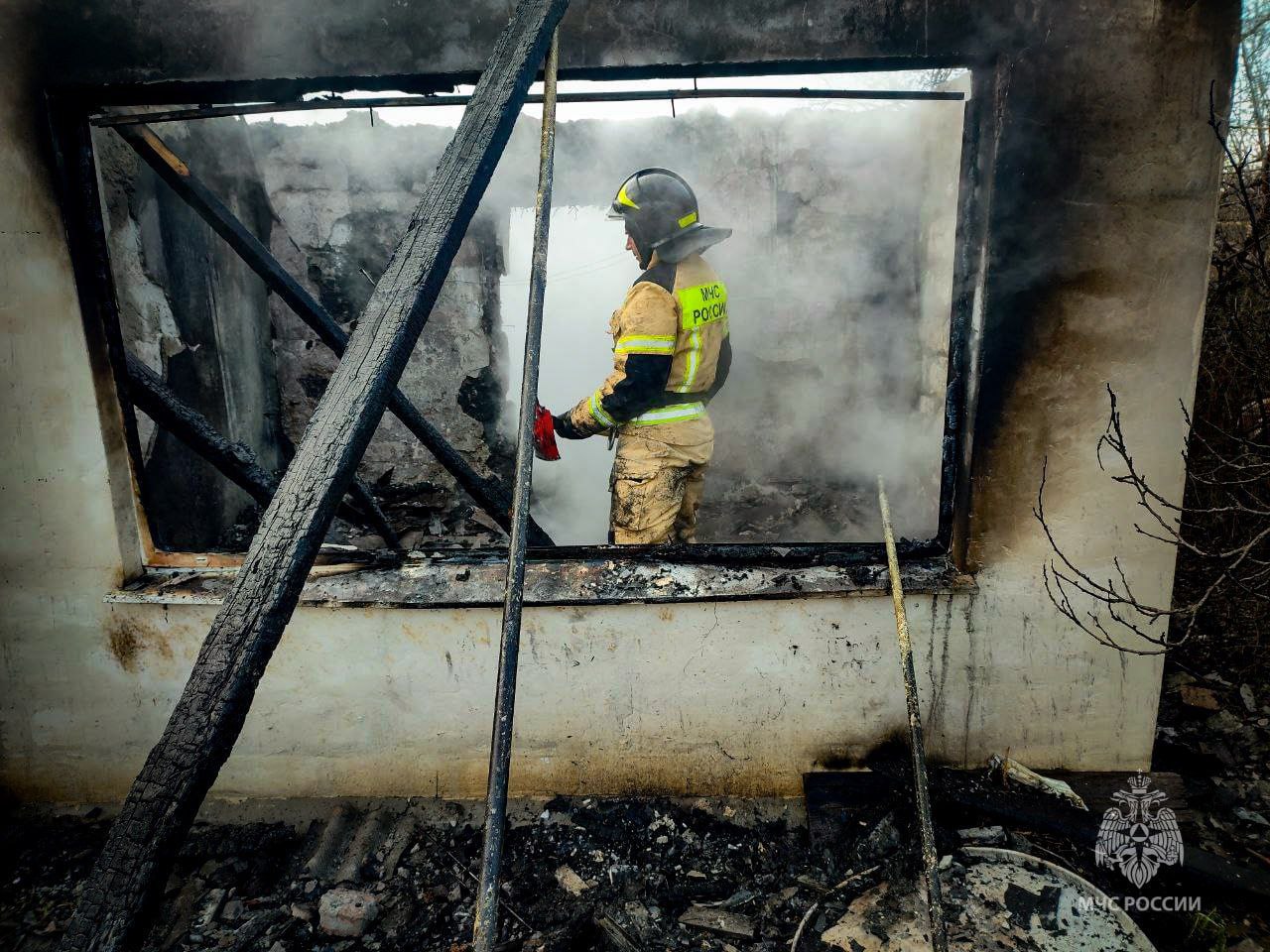 В частном доме на Северной стороне Севастополя сегодня произошло возгорание