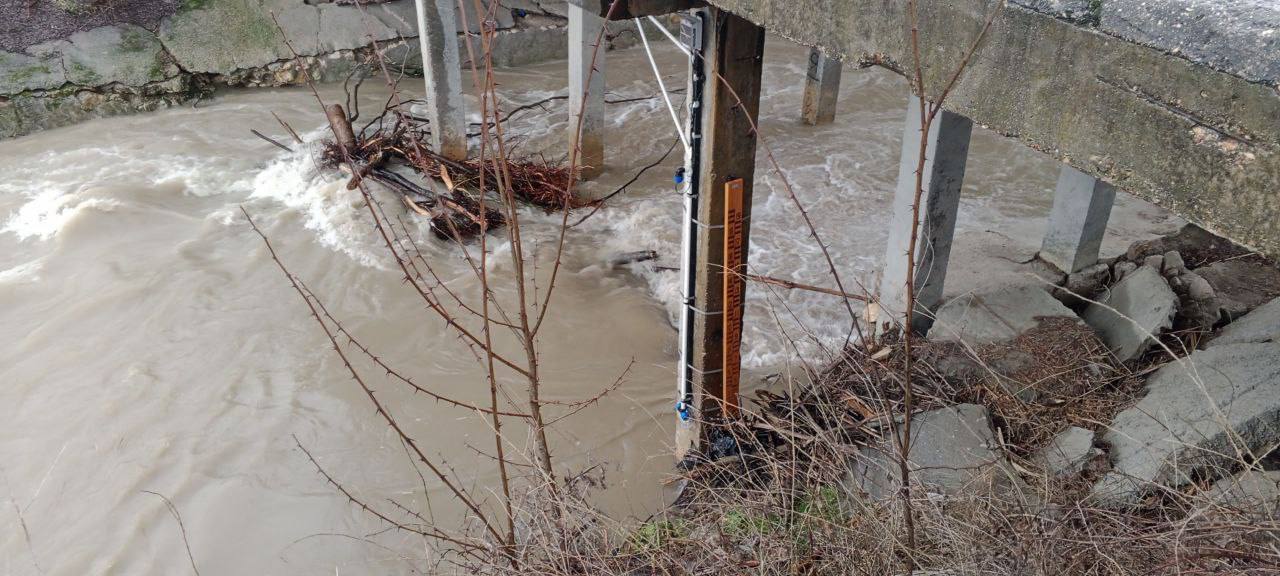 Уровень воды в реках Севастополя продолжает снижаться