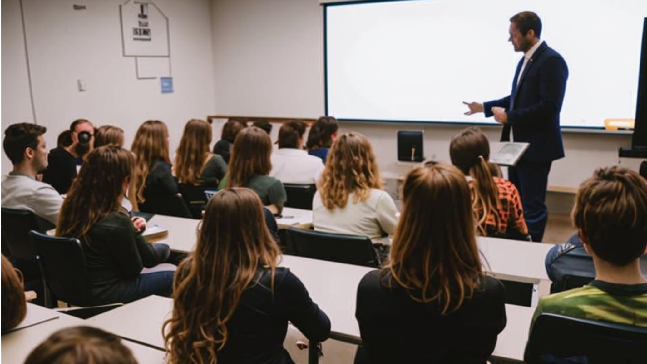 "Сбер" провел более 700 мероприятий для студентов Крыма