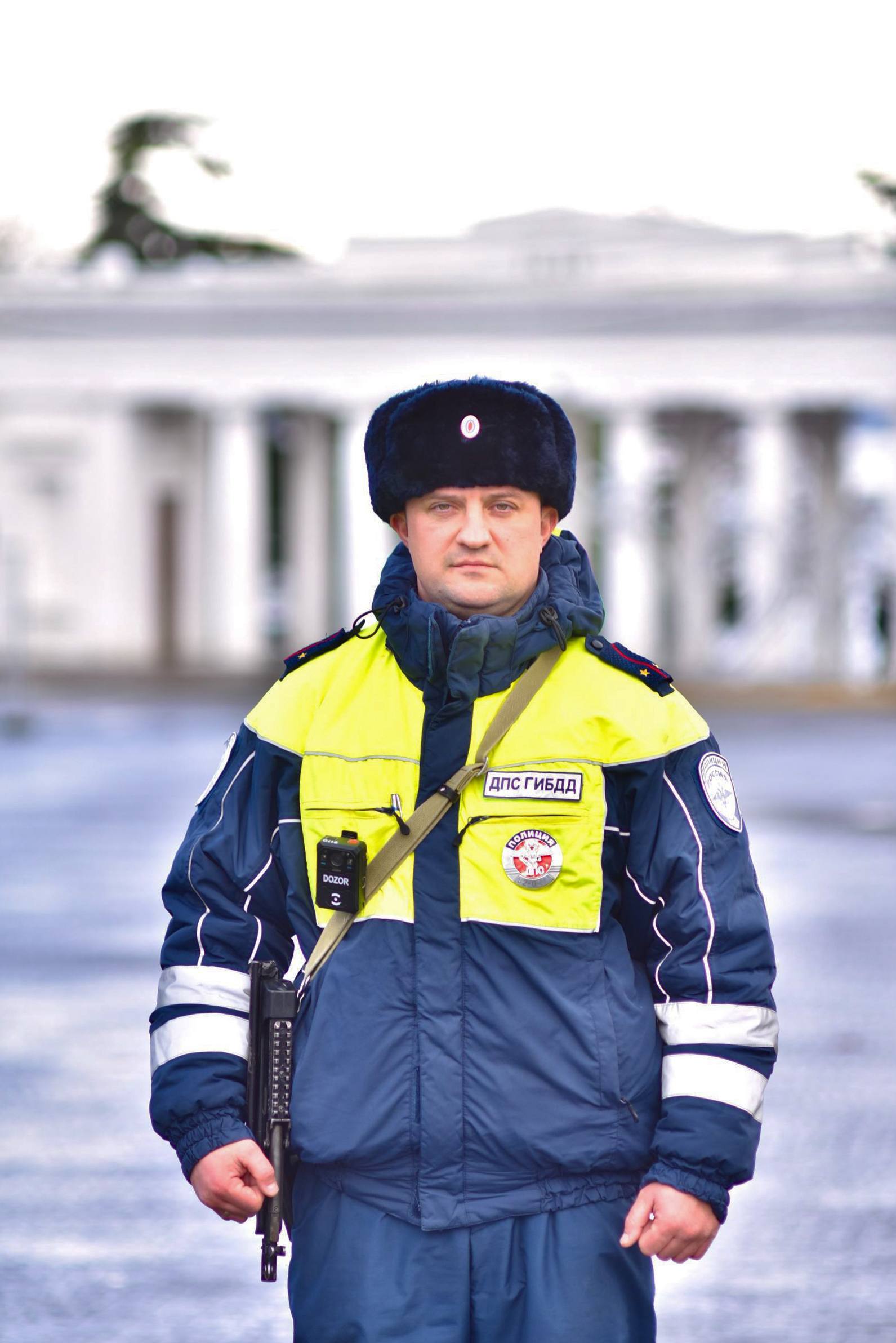 #Хорошихвыходных и безопасных дорог всем желает инспектор 1 роты отдельного батальона ДПС Госавтоинспекции УМВД России по г.Севастополю лейтенант полиции Александр Черняев