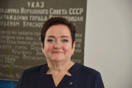 Лариса Мельник поблагодарила севастопьских нахимовцев за отзывчивость и неравнодушие