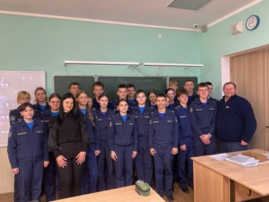 Не дайте себя обмануть: «Цифровой ликбез» для севастопольских школьников!