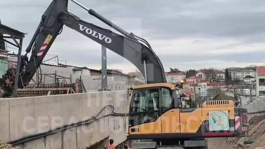 Работы по реконструкции подпорных стен на улице Адмирала Октябрьского выполнены на 70%