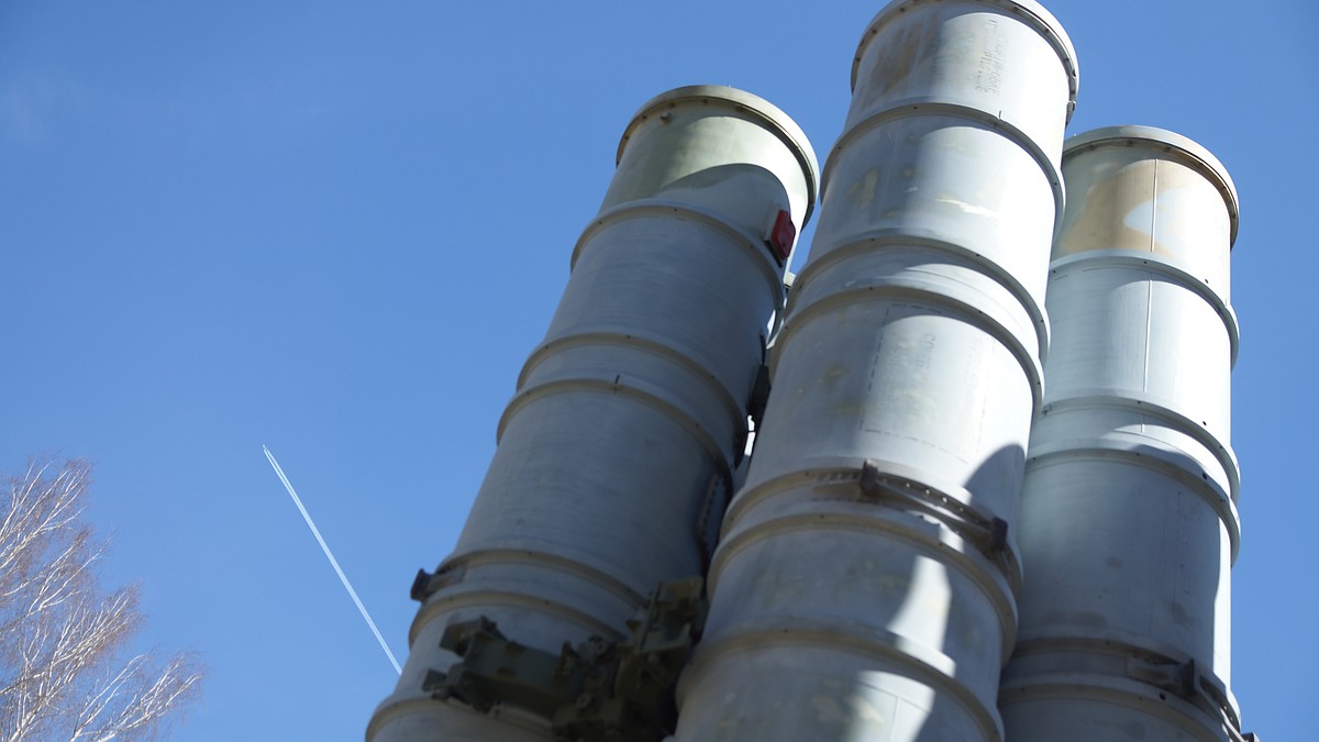 Над морем в Севастополе сбили 2 воздушные цели