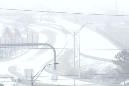 Число жертв снежной бури в США возросло до 73