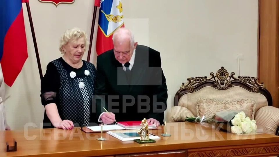 Бриллиантовую свадьбу – 60 лет совместной жизни – отпраздновала севастопольская семья Дворниковых