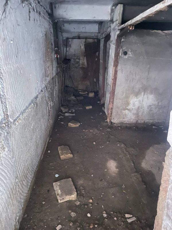 Аварийная бригада ГУПС «Севтеплоэнерго» приступила к устранению течи