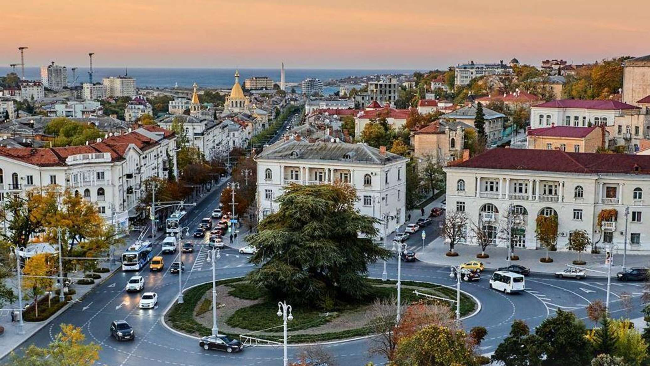 Правительство Москвы выделит Севастополю свыше 4 млрд рублей