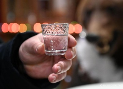 Названы регионы России, где меньше всего покупают водку