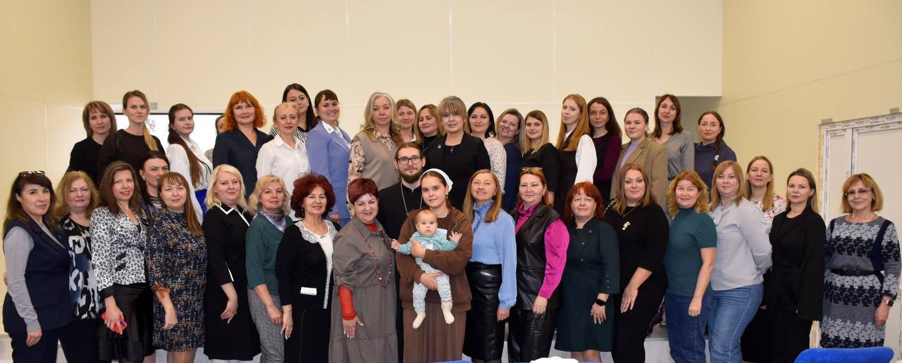 Институт развития образования Севастополя совместно с молодежным центром «Точка Опоры» музейно-храмового комплекса «Новый Херсонес» провели фестиваль креативных, психолого-педагогических практик сопровождения обучающихся...