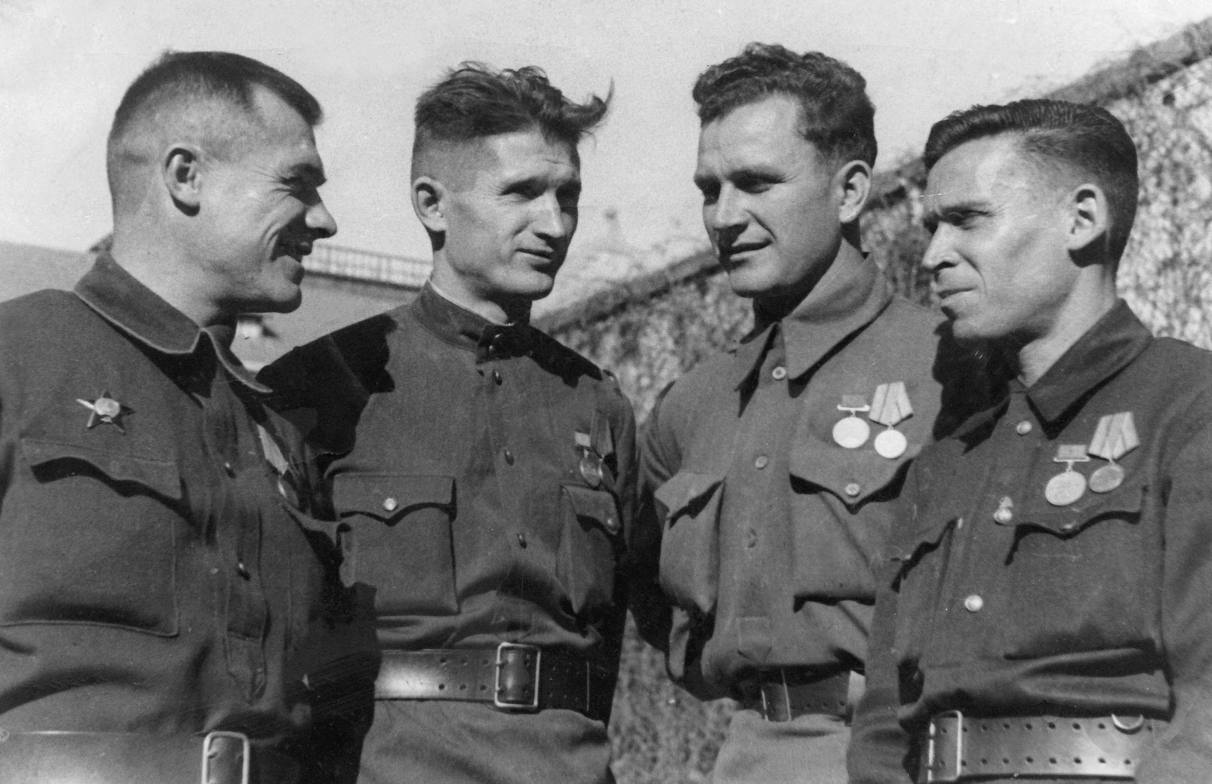 «СПОРТСМЕНЫ В ШИНЕЛЯХ»: вклад сталинградских студентов в Великую Победу