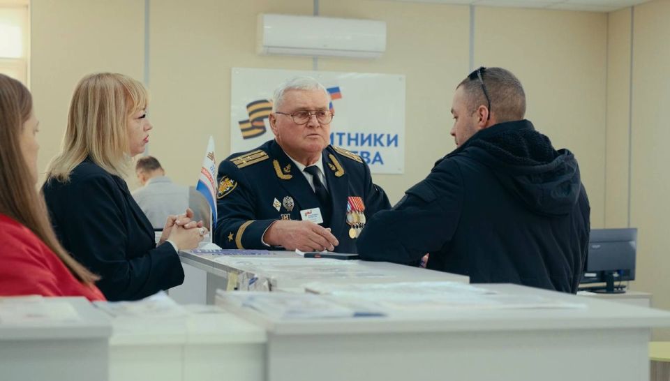 В России стартовала бесплатная программа для специалистов, поддерживающих участников СВО и их семьи