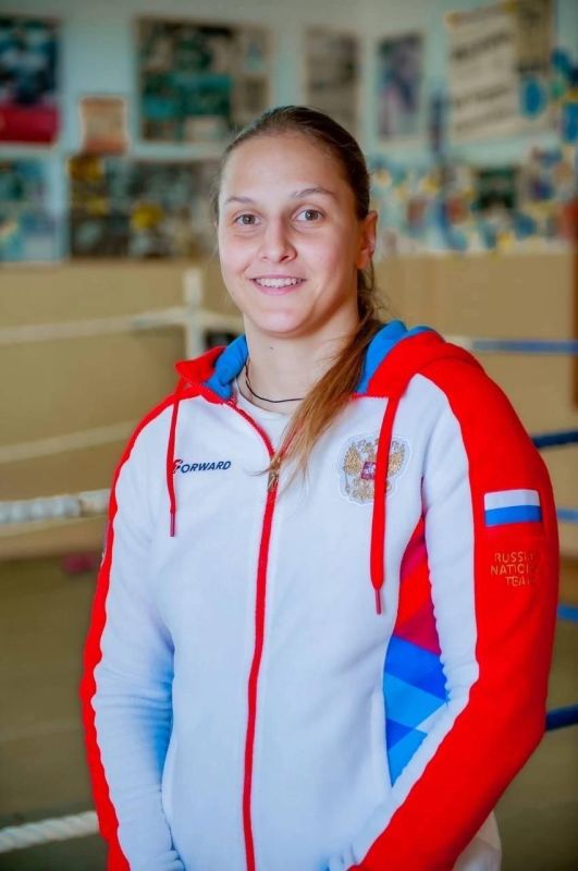 Севастопольская чемпионка и её тренер получили высшие спортивные звания