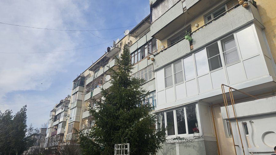 В Севастополе проверяют подвал многоквартирного дома из-за жалоб жильцов