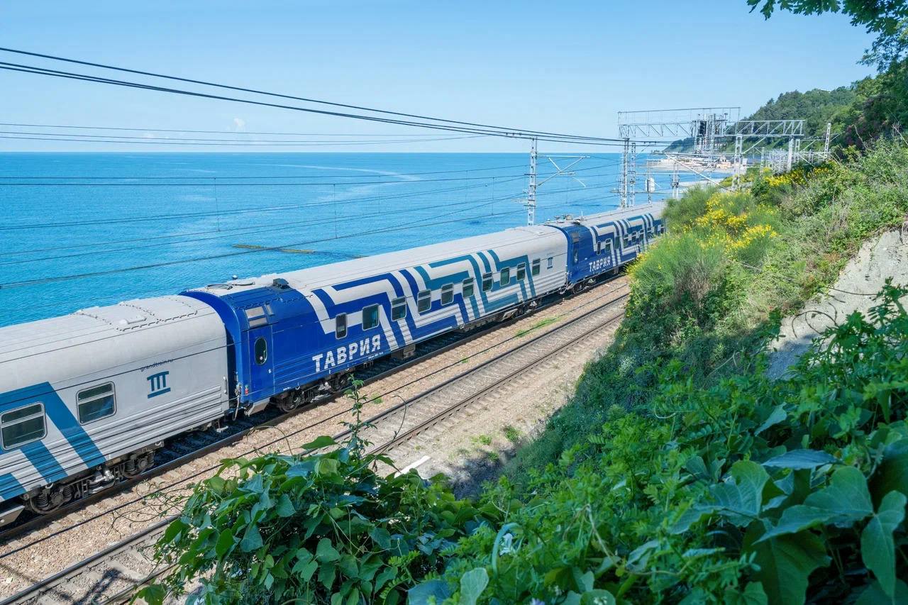 "Гранд Сервис Экспресс" временно приостановил продажу билетов на некоторые поезда в сообщении с Крымом