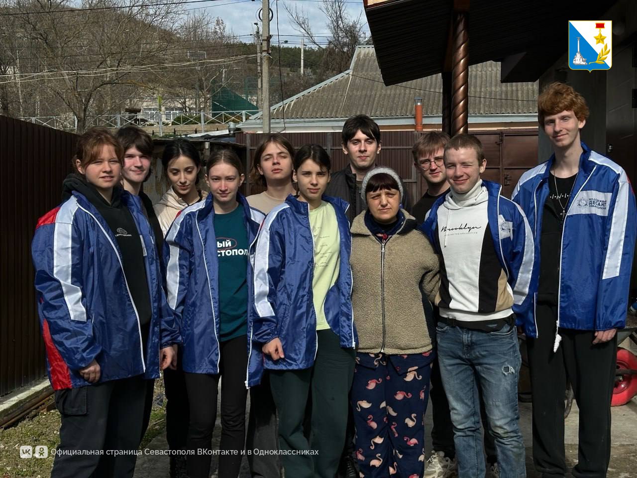Студенческие отряды Севастополя помогли пожилой жительнице села Верхнесадовое
