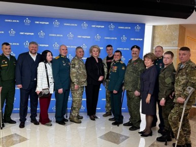 Екатерина Алтабаева: Сегодня приняла участие в открытии выставки портретов героев СВО «Они сражались за Родину»