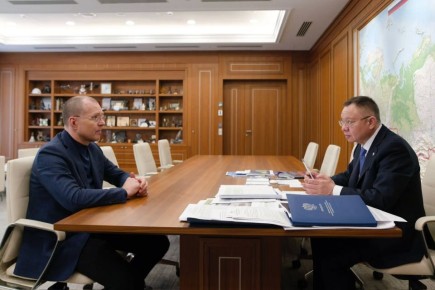 Глава Минстроя России Ирек Файзуллин провел рабочую встречу с директором «Международного детского центра «Артек» Константином Федоренко