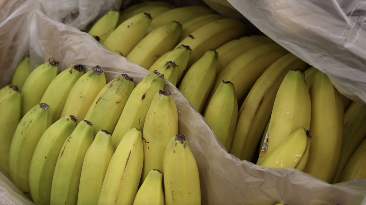 В России запретят продавать бананы короче 14 см