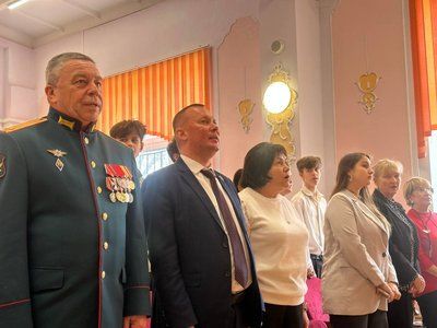 Василий Зубенко встретился со школьниками