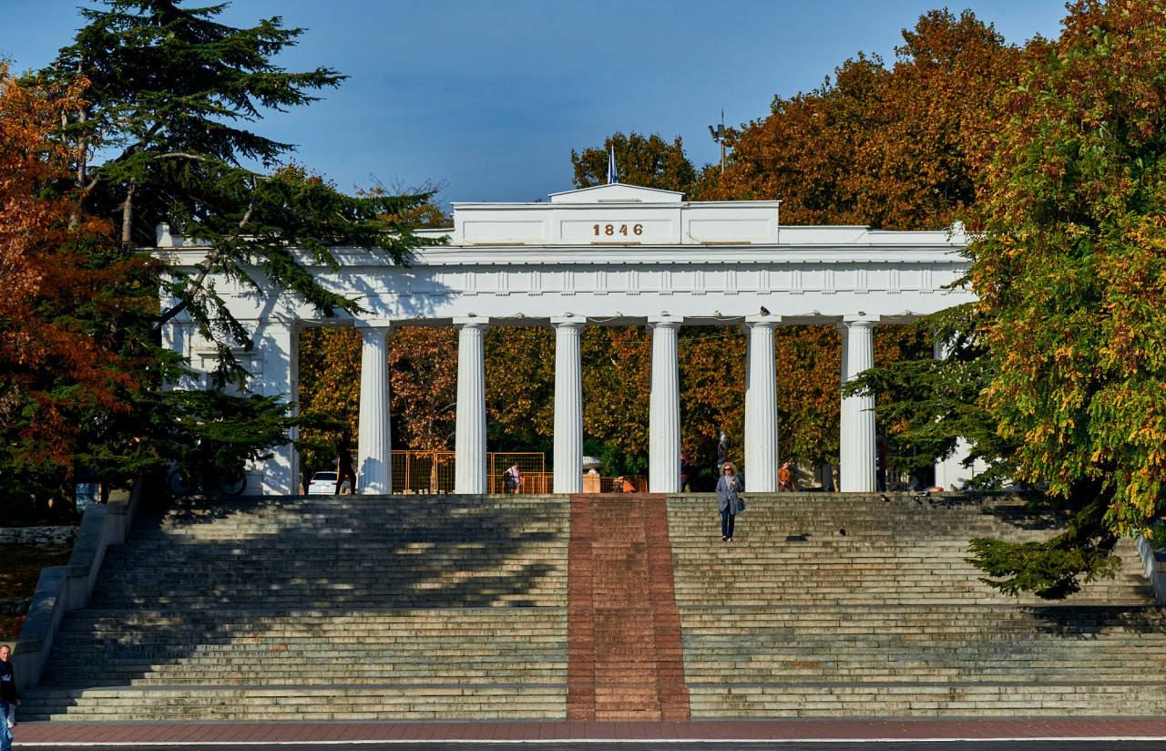 Мария Литовко: Сегодня, во Всемирный день экскурсовода, поздравляю тех, кто открывает миру душу Севастополя!