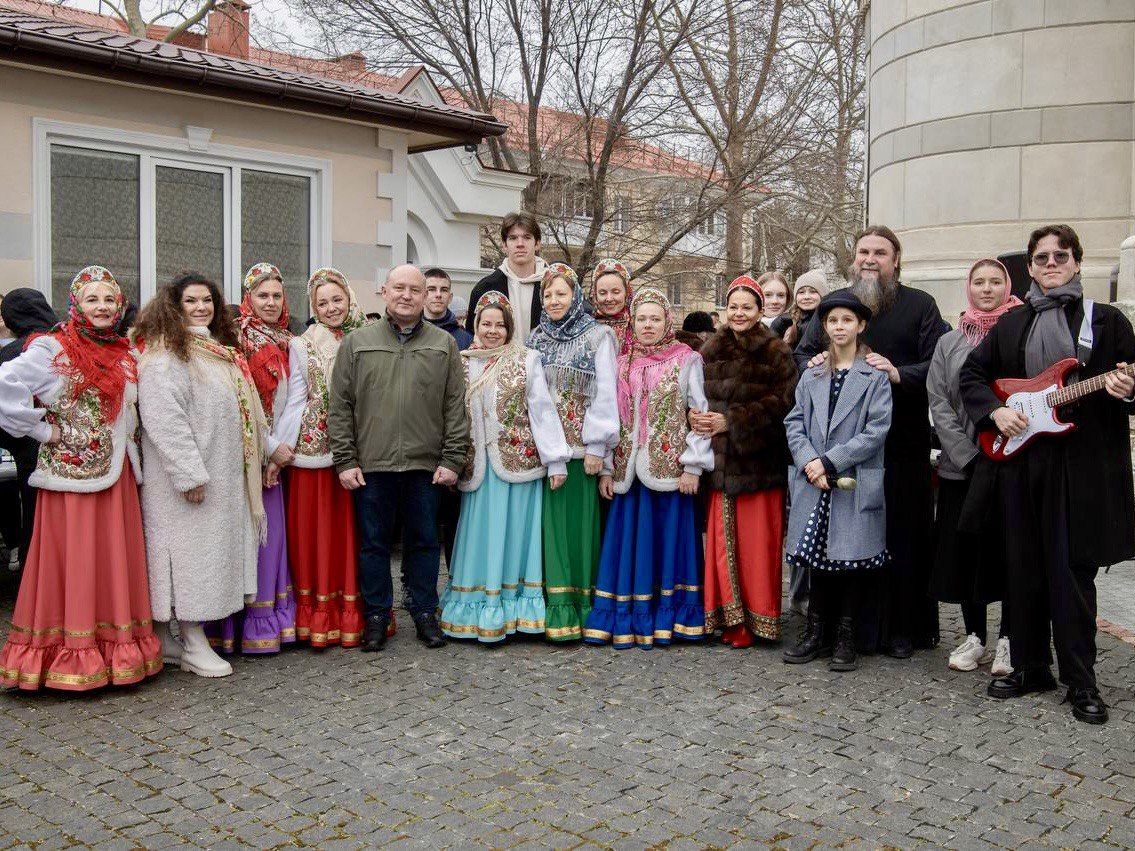 Учреждения культуры Севастополя поддержали благотворительную ярмарку Гуманитарной миссии