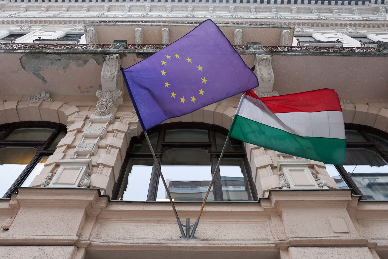 Венгрия наложила вето на санкции против России