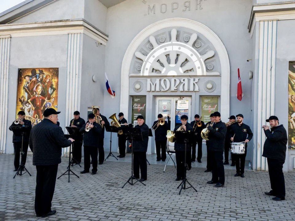 Кинотеатры «Севастополь кино» открыли двери для бесплатных показов
