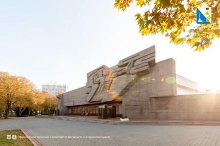 Ленинский и Нахимовский районы отмечают 88-летие