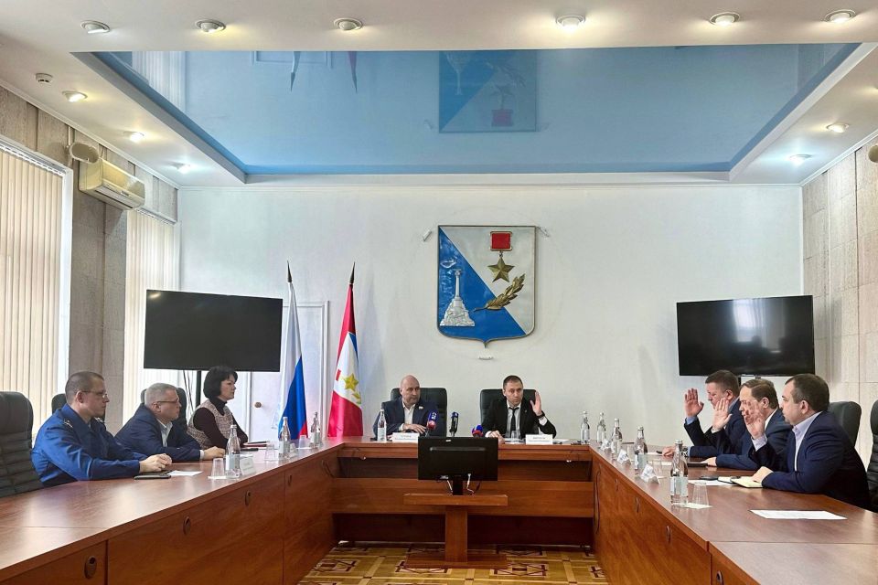 Владимир Немцев: Сегодня в Законодательном Собрании принял участие в расширенном заседании комитета по градостроительству