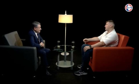 «Победа всё ближе и ближе. И уже когда мы победим, тогда мы оденем свои парадные кителя и отметим всей страной нашу всеобщую Победу»