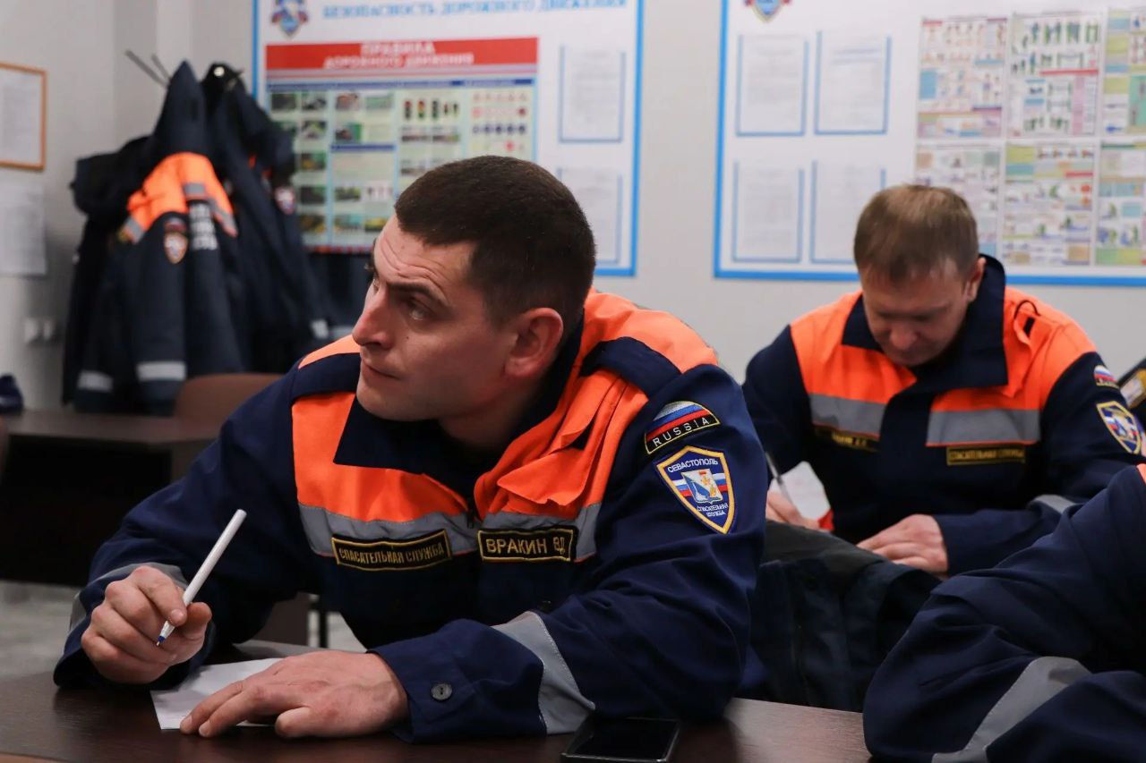 Спасатели Севастополя проходят аттестацию