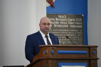 Парламентарии утвердили Положение о почетном знаке Законодательного Собрания города Севастополя «За вклад в развитие парламентаризма»