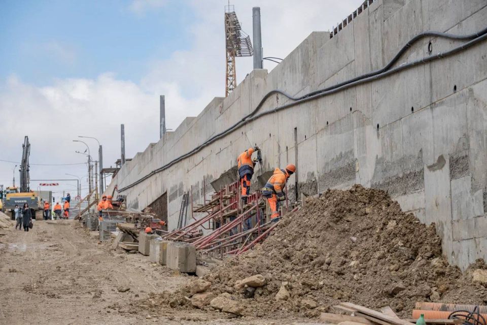 Движение по улице Адмирала Октябрьского в Севастополе частично откроют уже июле