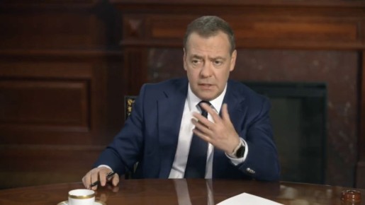 Медведев: политика Трампа ведёт к мировой войне