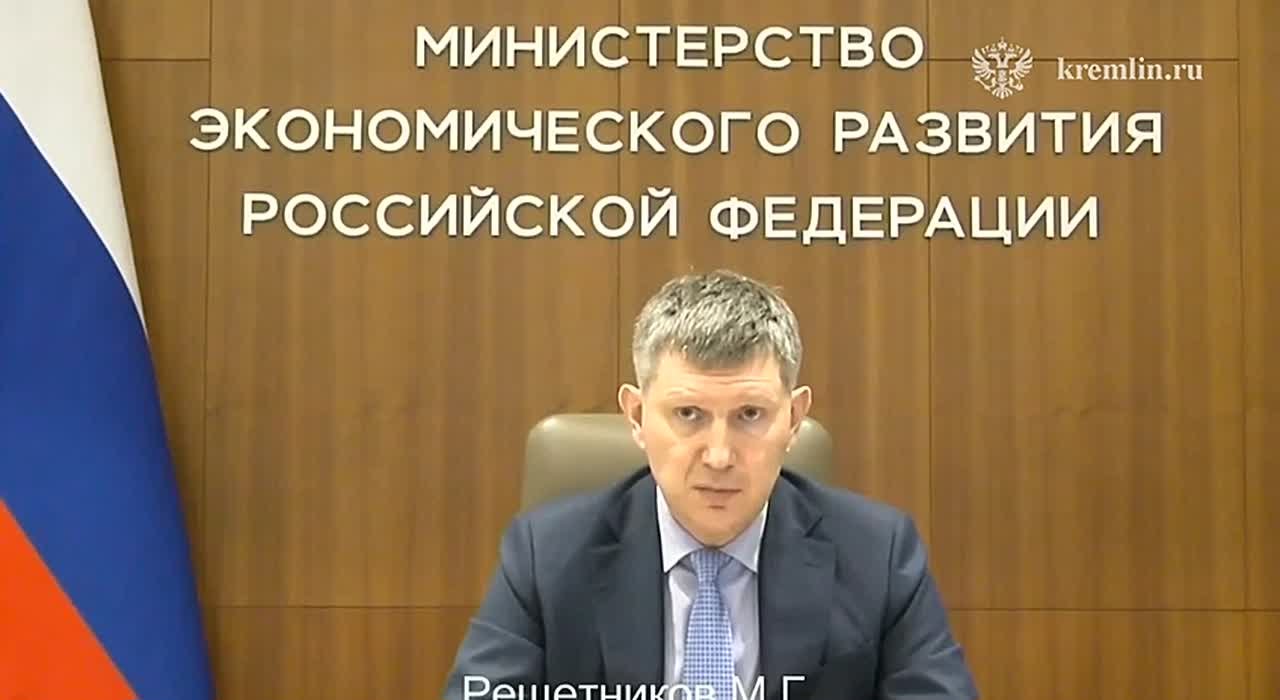 Путину доложили о ситуации с вывозом российских граждан из стран Ближнего Востока в связи с военными действиями в Иране