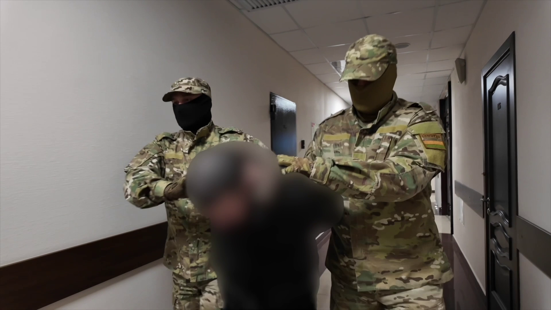 ФСБ задержала в Крыму россиянина за передачу разведданных спецслужбам Украины