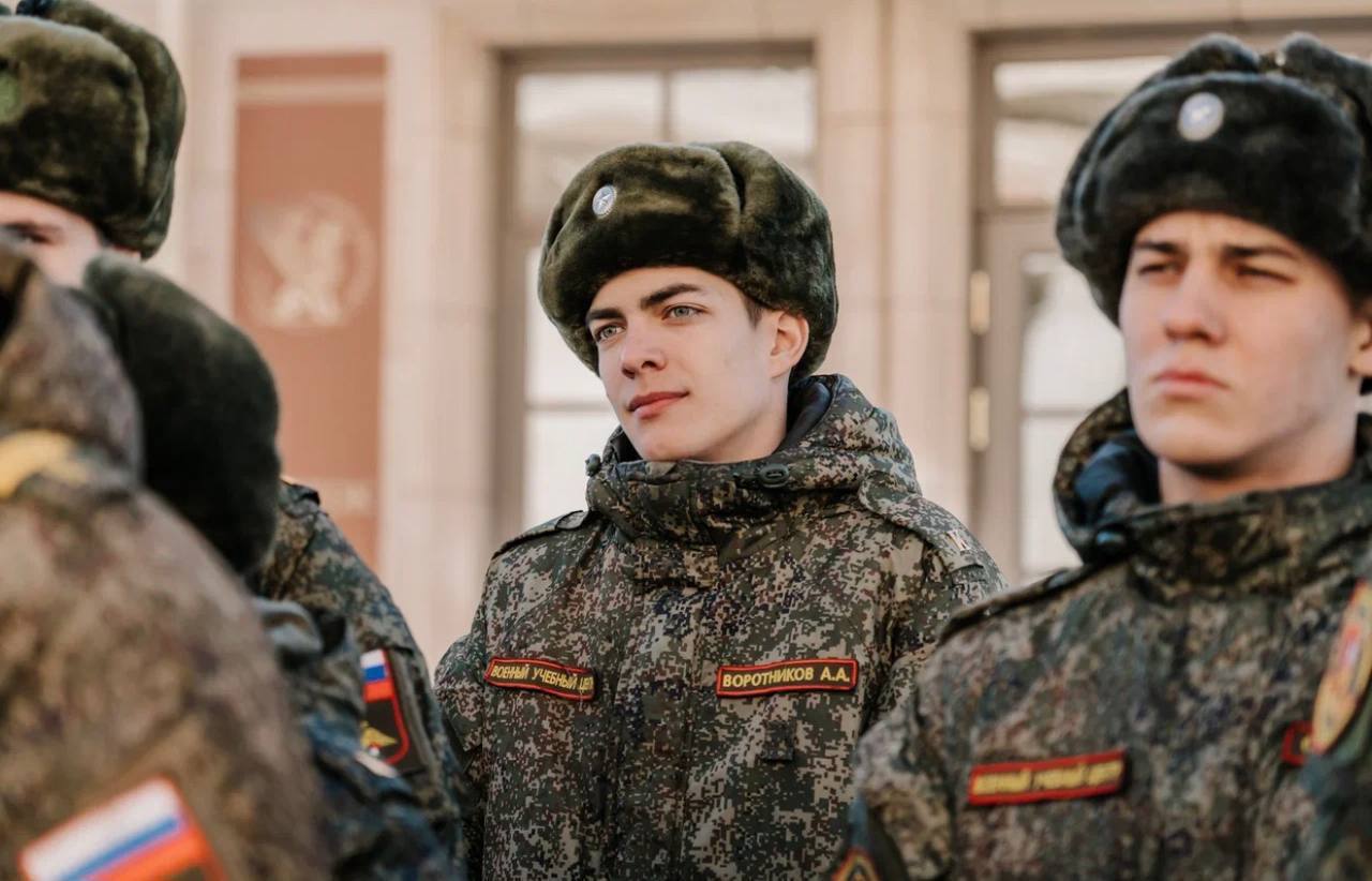 Портал времени открыт!. студентов Военного учебного центра — победители соревнований по стрельбе — посетили «Новый Херсонес»