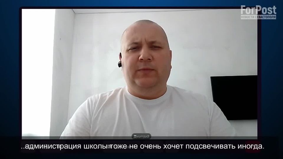 Учитель Дмитрий Казаков убеждён, что фото в купальнике на личной странице учителя не является поводом для увольнения