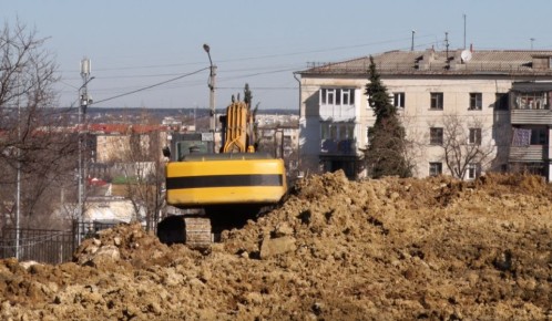 Власти: возведение 11-этажного дома «ЖК Победа» возле школы в Севастополе – законно