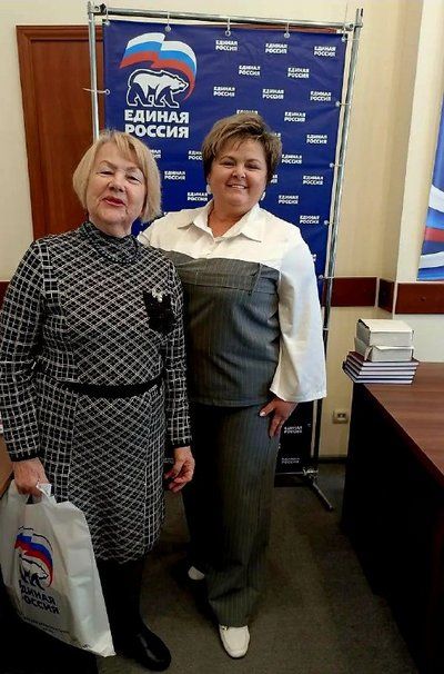 Инна Гончарова поздравила представителей общественной организации ветеранов