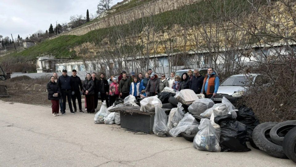 Коллектив ГКУ «Управление по эксплуатации объектов городского хозяйства» принял активное участие в общегородском субботнике