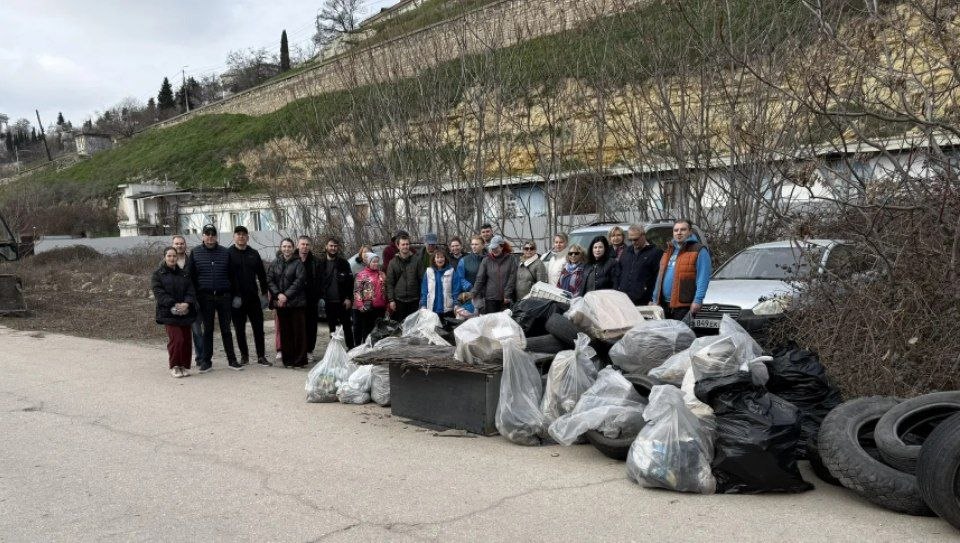 Коллектив ГКУ «Управление по эксплуатации объектов городского хозяйства» принял активное участие в общегородском субботнике