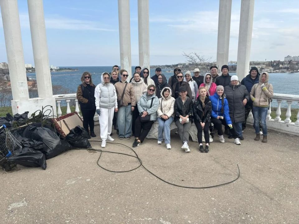 Чистота начинается с нас!. В Севастополе стартовал традиционный сезон общегородских субботников