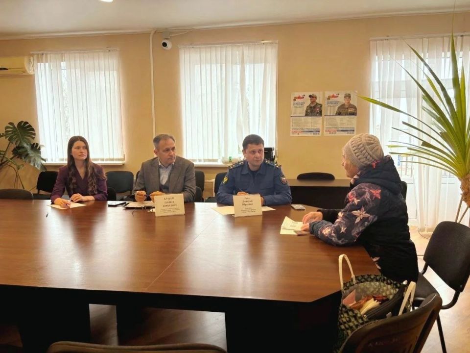 Прокурор Нахимовского района г. Севастополя Дмитрий Рейх провел выездной личный прием ветеранов совместно с Уполномоченным по правам человека в г. Севастополе Павлом Буцаем