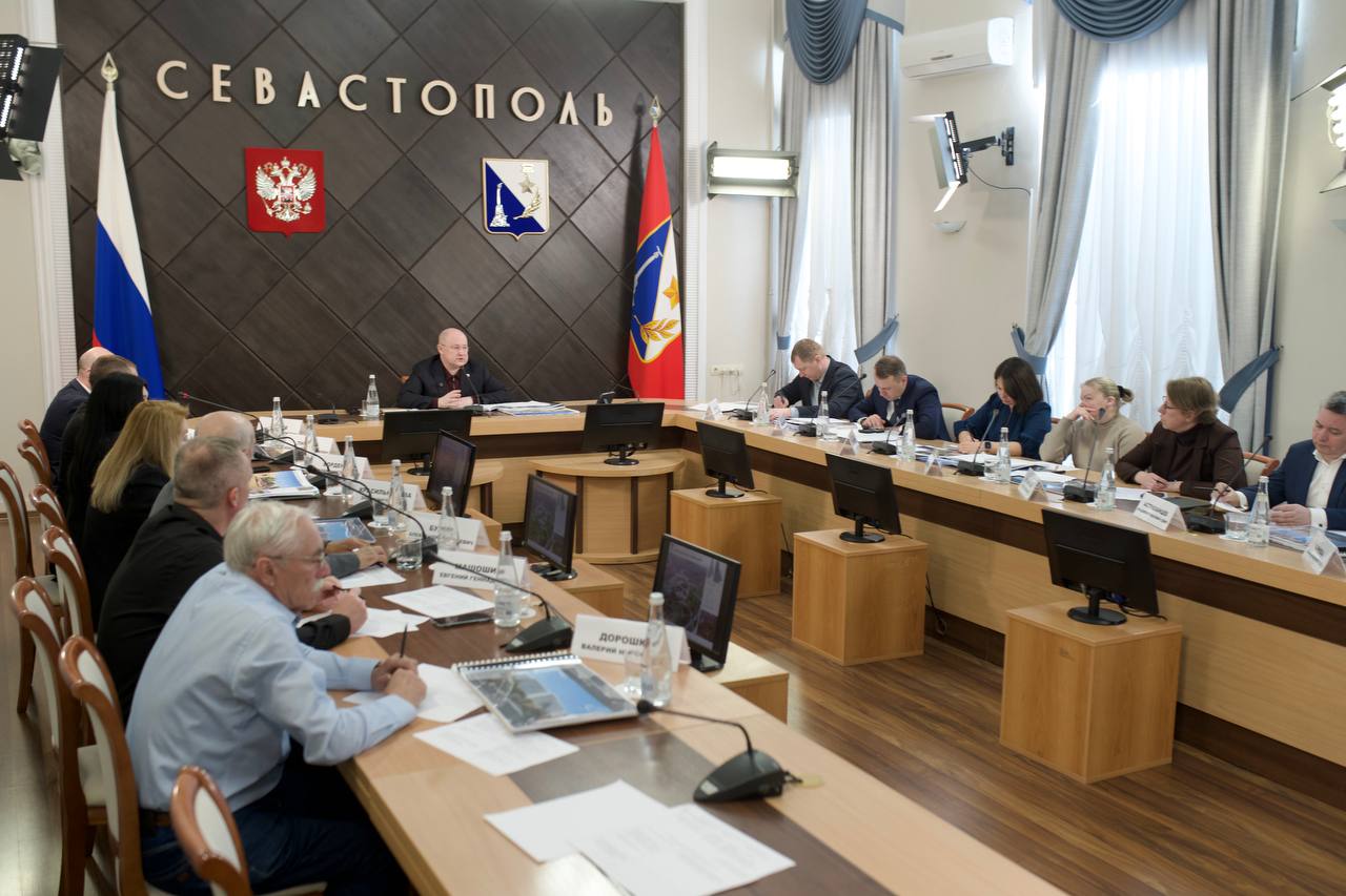 Михаил Развожаев: На заседании архитектурно-художественного совета рассмотрели концепцию благоустройства Исторического бульвара, разработанную компанией «Севпроектмонтаж»