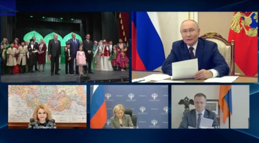 Владимир Путин открыл обновлённый театр в Дербенте