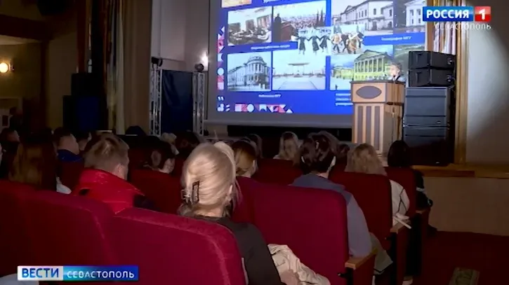 В Севастополе прошел день открытых дверей в Нахимовском училище и филиале МГУ